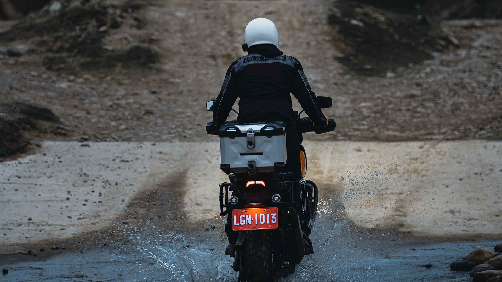 Pan America 1250越野與公路巡航兼具的王者_4