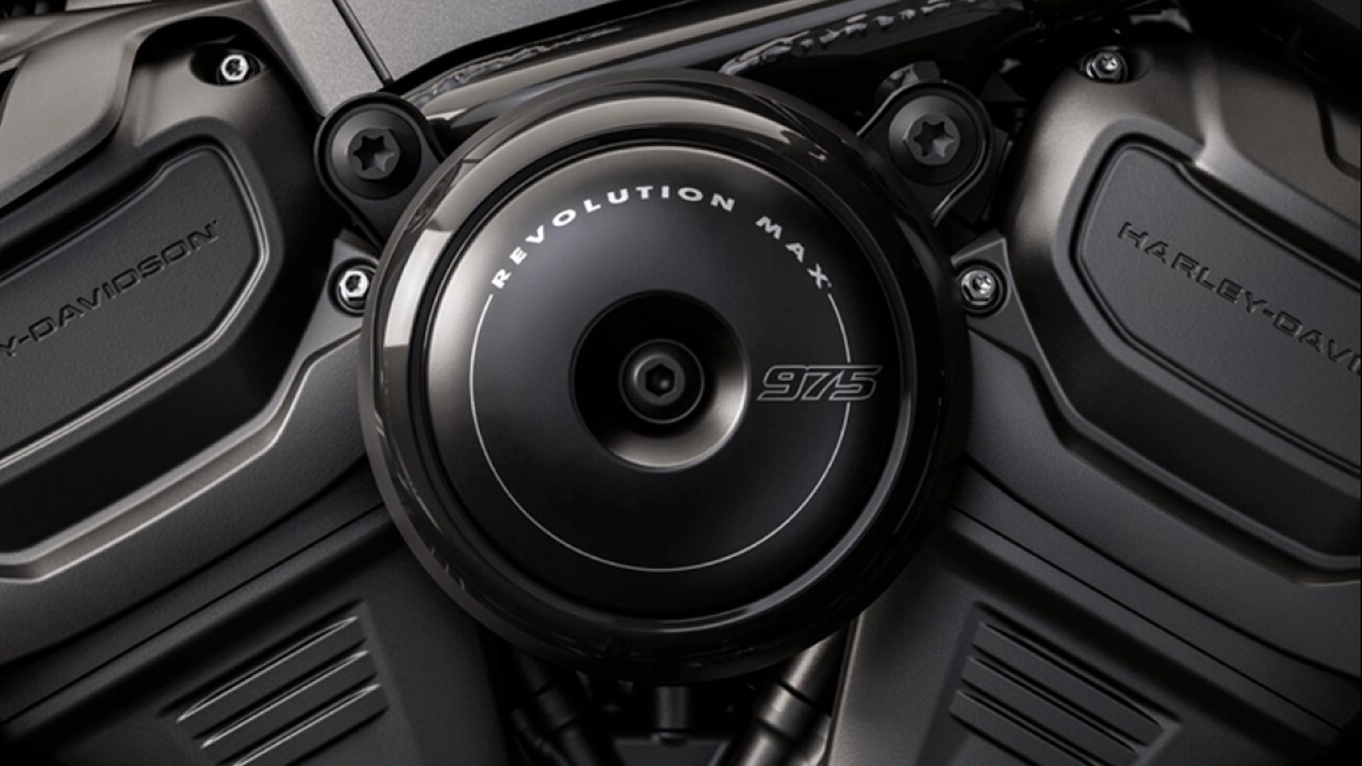 Revolution Max 975